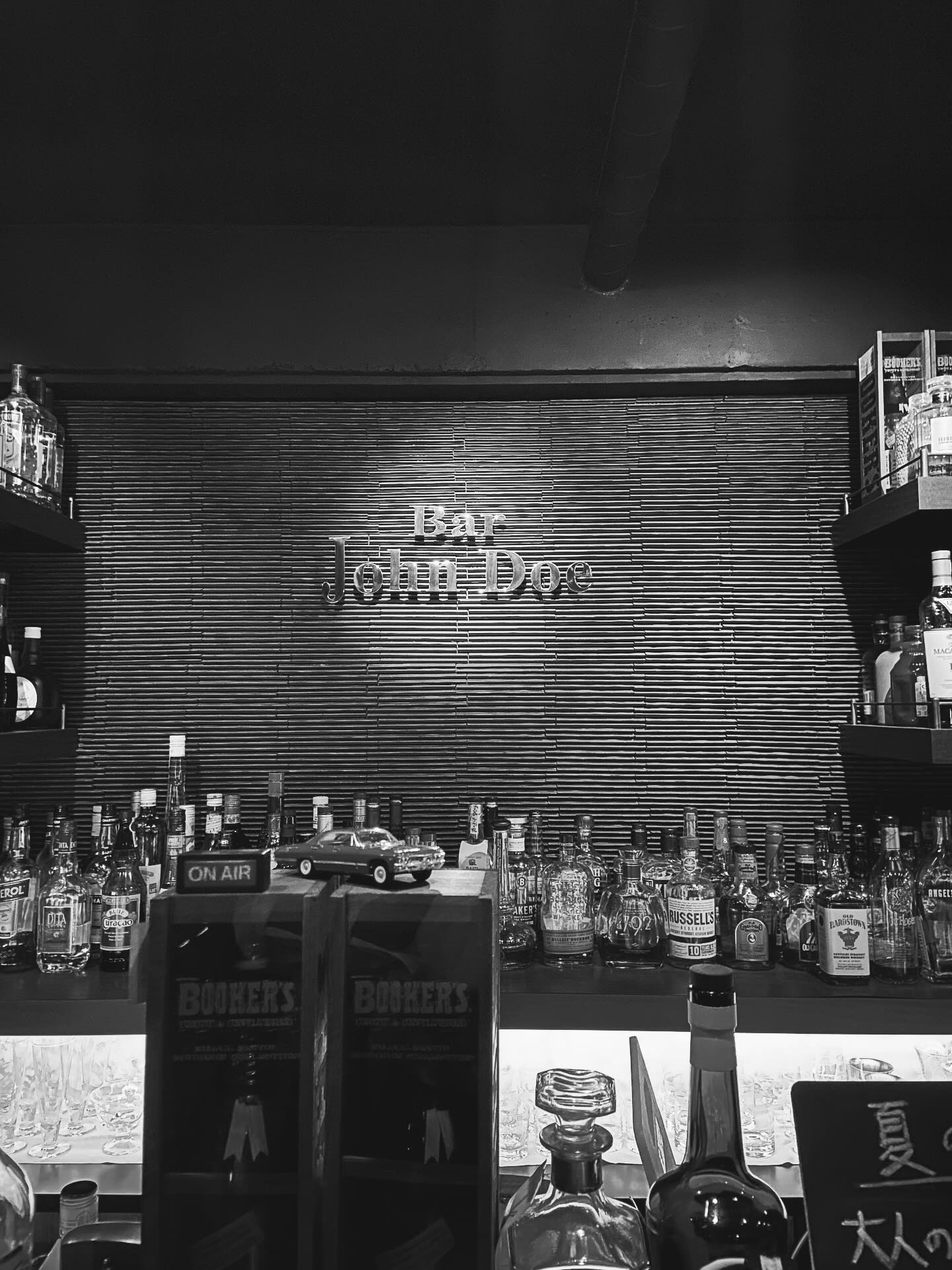 Bar John Doeは本日も通常営業しております！なお、8/10（日）は19:00OPENになりますので何卒宜しくお願い致します。#bar #johndoe #shimokitazawa #whiskey #cocktails #beer #wine #foods #pasta #下北沢 #南西口 #バー #1人呑み #bourbon #カクテル #ワイン #パスタ #グラタン #全席喫煙ok #山口県 #二次会 #デート #ジョンドー #gratin#8月10日#下北沢盆踊り#オオゼキの横にお店出します#よろしくお願いします‍♂️本日の下北沢BarJohnDoe