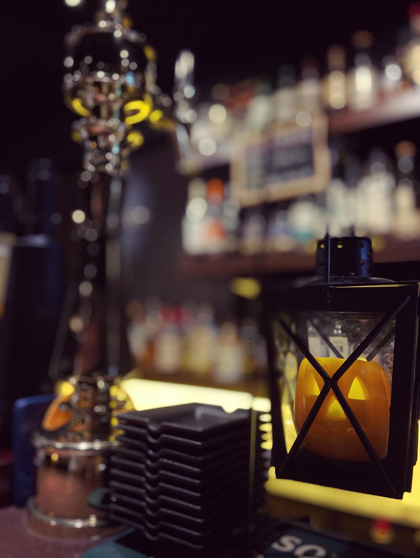 三連休ラスト！本日もBar John Doeは通常営業しております。下北沢にお越しの際は是非お立ち寄りくださいませ。#bar #johndoe #shimokitazawabar #whiskey #cocktails #beer #wine #foods #食事が出来るバー #下北沢バー #南西口 #隠れ家バー #1人呑み #bourbon #カクテル #ワイン #下北沢ナイト #グラタン #全席喫煙ok #山口県 #二次会 #下北沢デート #ジョンドー #gratin#静かにのみたい #大人のバー#オーセンティックバー #カップルにもオススメ本日の下北沢BarJohnDoe