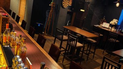 あいにくの雨ですがBar John Doeは通常営業しております。下北沢にお越しの際は是非お立ち寄りください。Open19:00Close27:00#bar #johndoe #shimokitazawabar #whiskey #cocktails #beer #wine #foods #食事が出来るバー #下北沢バー #南西口 #隠れ家バー #1人呑み #bourbon #カクテル #ワイン #下北沢ナイト #グラタン #全席喫煙ok #山口県 #二次会 #下北沢デート #ジョンドー #gratin#雨本日の下北沢BarJohnDoe