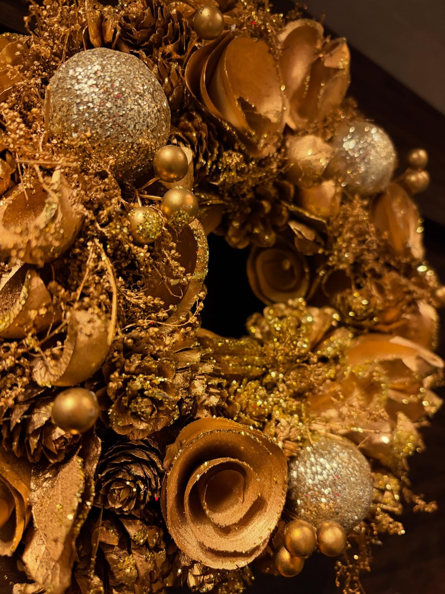 本日も通常営業しております。下北沢にお越しの際は是非お立ち寄りください。#bar #johndoe #shimokitazawabar #whiskey #cocktails #beer #wine #foods #食事が出来るバー #下北沢バー #南西口 #隠れ家バー #1人呑み #bourbon #カクテル #ワイン #下北沢ナイト #グラタン #全席喫煙ok #山口県 #二次会 #下北沢デート #ジョンドー #gratin#merrychristmas️ #メリークリスマス本日の下北沢BarJohnDoe