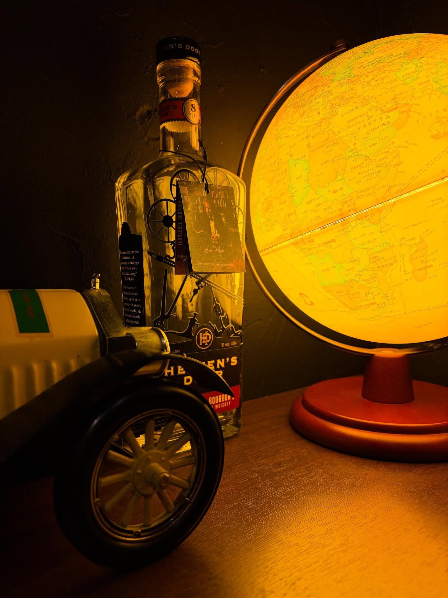 本日もBar John Doeは通常営業しております。下北沢にお越しの際は是非お立ち寄りください。#bar #johndoe #shimokitazawabar #whiskey #cocktails #beer #wine #foods #食事が出来るバー #下北沢バー #南西口 #隠れ家バー #1人呑み #bourbon #カクテル #ワイン #下北沢ナイト #グラタン #全席喫煙ok #山口県 #二次会 #下北沢デート #ジョンドー #gratin#地球儀#ランプ#2026本日の下北沢BarJohnDoe