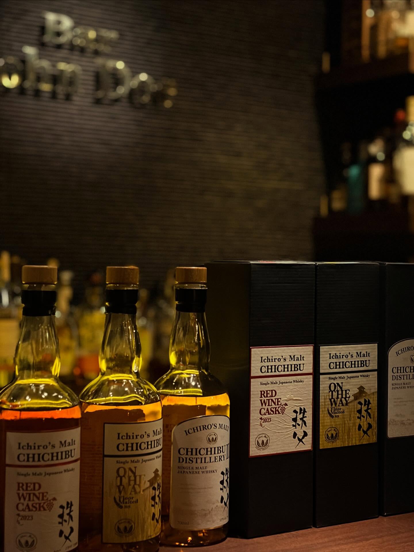 本日もBar John Doeは通常営業しております下北沢にお越しの際は是非お立ち寄りください#bar #johndoe #shimokitazawabar #whiskey #cocktails #beer #wine #foods #食事が出来るバー #下北沢バー #南西口 #隠れ家バー #1人呑み #bourbon #カクテル #ワイン #下北沢ナイト #グラタン #全席喫煙ok #山口県 #二次会 #下北沢デート #ジョンドー #gratin#秩父#イチローズ#ジャパニーズ#飲み比べ本日の下北沢BarJohnDoe