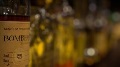 本日もBar John Doeは通常営業しております。下北沢にお越しの際は是非お立ち寄りください。#bar #johndoe #shimokitazawabar #whiskey #cocktails #beer #wine #foods #食事が出来るバー #下北沢バー #南西口 #隠れ家バー #1人呑み #bourbon #カクテル #ワイン #下北沢ナイト #グラタン #全席喫煙ok #山口県 #二次会 #下北沢デート #ジョンドー #gratin#バーボン#ボンバーガーズ#ミクターズ#明日から暖かいらしい本日の下北沢BarJohnDoe