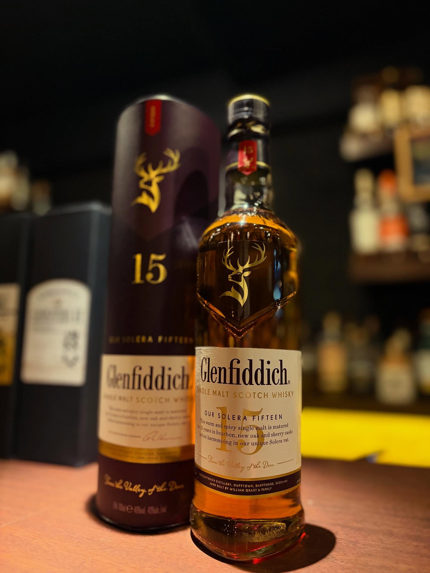 本日もBar John Doeは通常営業しております。下北沢にお越しの際は是非お立ち寄りください。#bar #johndoe #shimokitazawabar #whiskey #cocktails #beer #wine #foods #食事が出来るバー #下北沢バー #南西口 #隠れ家バー #1人呑み #bourbon #カクテル #ワイン #下北沢ナイト #グラタン #全席喫煙ok #山口県 #二次会 #下北沢デート #ジョンドー #gratin#グレンフィディック #15y#シェリー#バーボン本日の下北沢BarJohnDoe