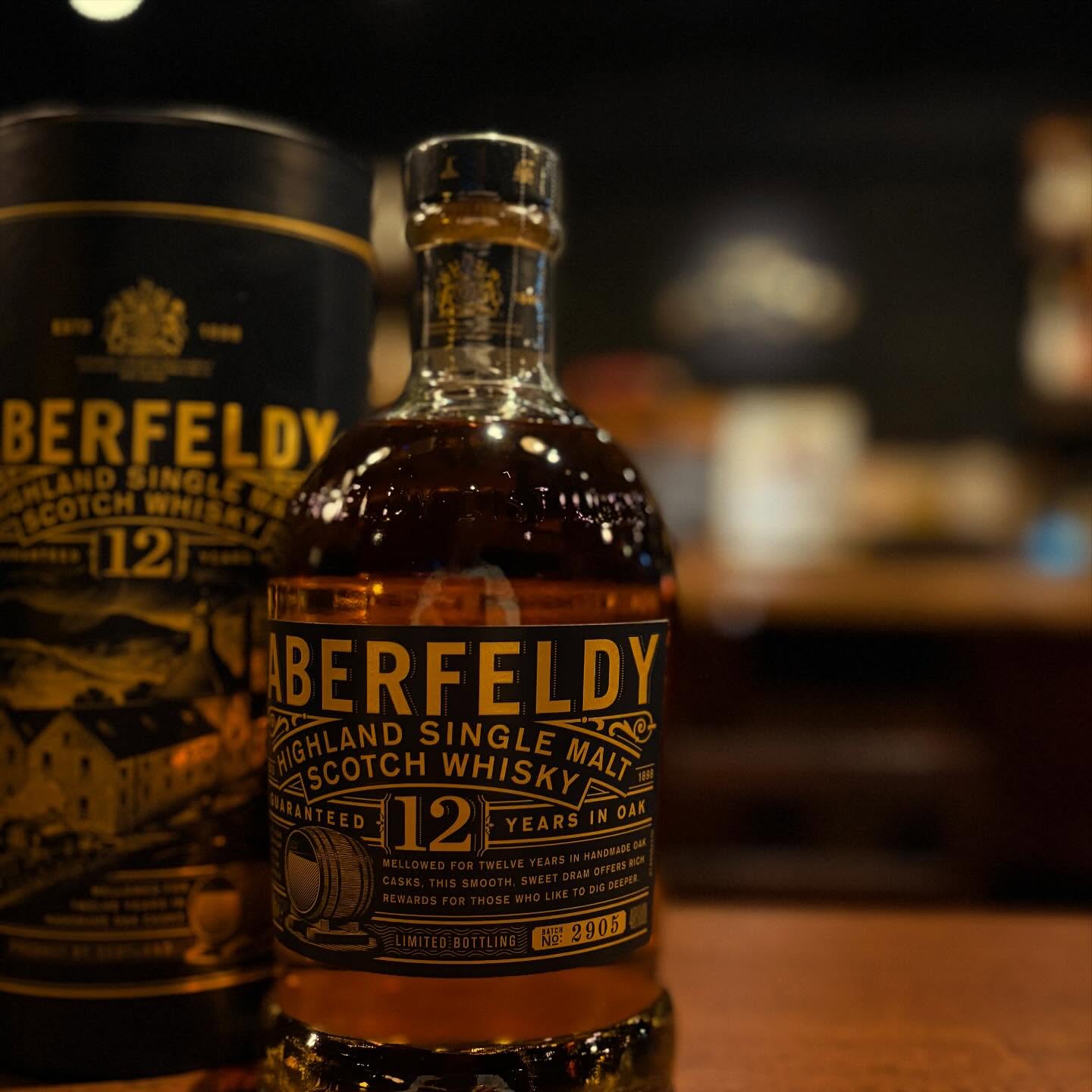 「ABERFELDY 12y  アバフェルディ12年」久しぶりに入荷致しました。飲まれたこと無い方は是非是非！#bar #johndoe #shimokitazawabar #whiskey #cocktails #beer #wine #foods #食事が出来るバー #下北沢バー #南西口 #隠れ家バー #1人呑み #bourbon #カクテル #ワイン #下北沢ナイト #グラタン #全席喫煙ok #山口県 #二次会 #下北沢デート #ジョンドー #gratin#aberfeldy #アバフェルディ#ハイランド#シングルモルト本日の下北沢BarJohnDoe