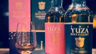 「YUZA 2024」「YUZA Spring in japan 2024」山形県で唯一の蒸留所、遊佐蒸留所。アルコール度数は高めですが、甘くてフルーティな味わいなのでとても飲みやすくなってます。是非！#bar #johndoe #shimokitazawabar #whiskey #cocktails #beer #wine #foods #食事が出来るバー #下北沢バー #南西口 #隠れ家バー #1人呑み #bourbon #カクテル #ワイン #下北沢ナイト #グラタン #全席喫煙ok #山口県 #二次会 #下北沢デート #ジョンドー #gratin#yuza #遊佐#山形県 #限定品本日の下北沢BarJohnDoe