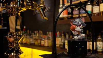 本日もBar John Doeは通常営業しております。下北沢にお越しの際はぜひお立ち寄りください。#bar #johndoe #shimokitazawabar #whiskey #cocktails #beer #wine #foods #食事が出来るバー #下北沢バー #南西口 #隠れ家バー #1人呑み #bourbon #カクテル #ワイン #下北沢ナイト #グラタン #全席喫煙ok #山口県 #二次会 #下北沢デート #ジョンドー #gratin#日曜日#17:00open#今週は#火曜日営業致します本日の下北沢BarJohnDoe