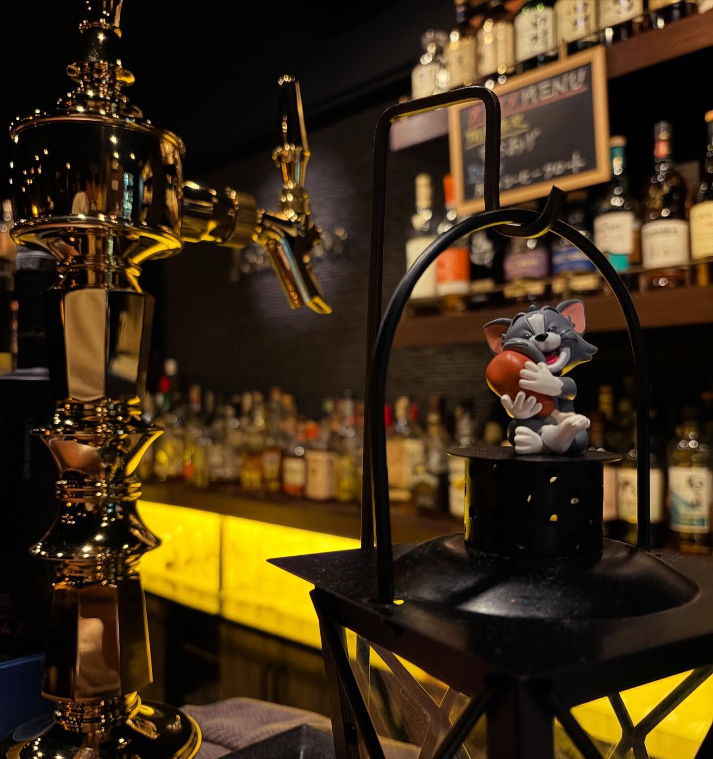 本日もBar John Doeは通常営業しております。下北沢にお越しの際はぜひお立ち寄りください。#bar #johndoe #shimokitazawabar #whiskey #cocktails #beer #wine #foods #食事が出来るバー #下北沢バー #南西口 #隠れ家バー #1人呑み #bourbon #カクテル #ワイン #下北沢ナイト #グラタン #全席喫煙ok #山口県 #二次会 #下北沢デート #ジョンドー #gratin#日曜日#17:00open#今週は#火曜日営業致します本日の下北沢BarJohnDoe