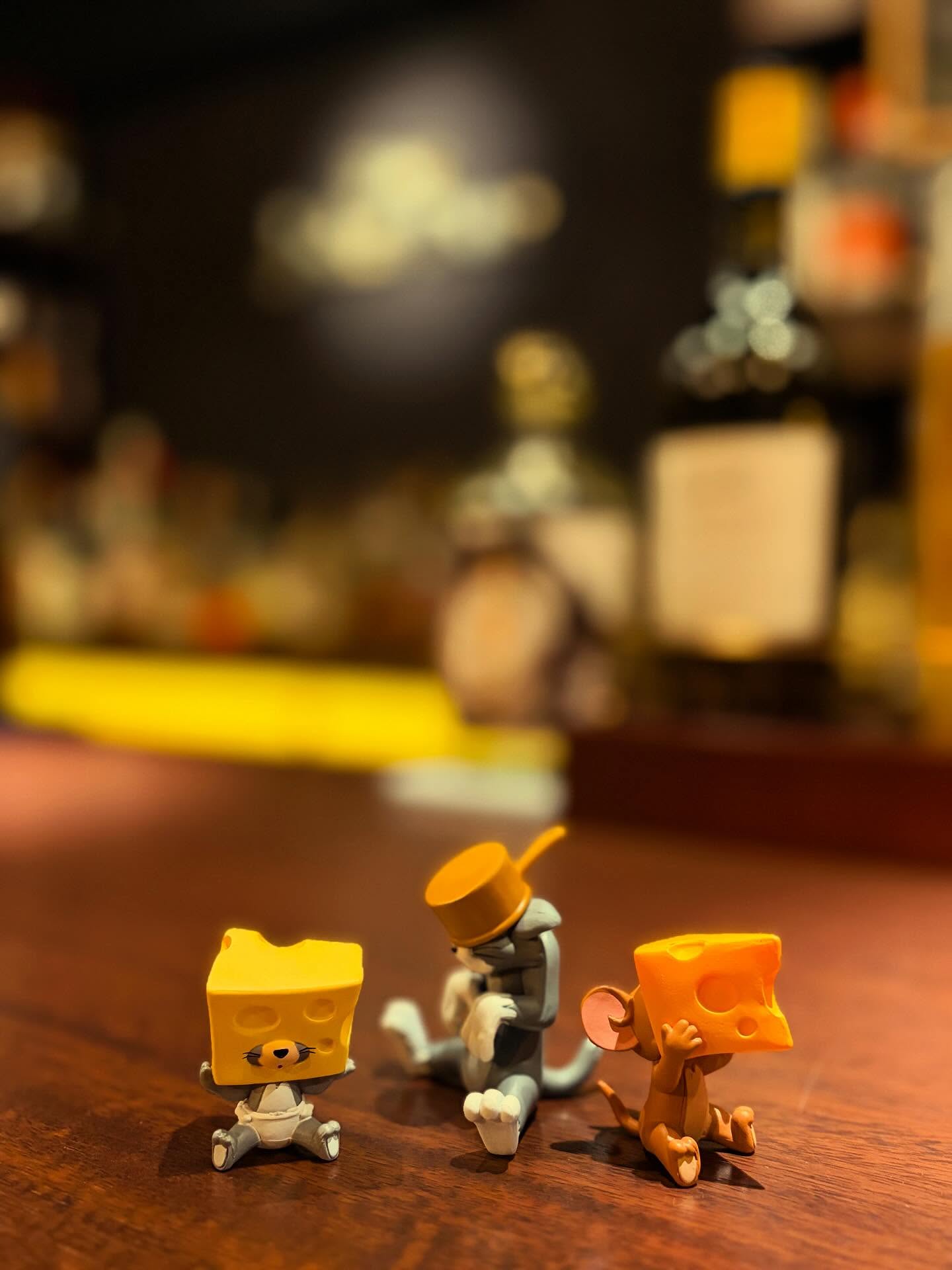 本日もBar John Doeは通常営業しております。下北沢にお越しの際は是非お立ち寄りください。#bar #バー #authenticbar #オーセンティックバー  #cocktailbar #夜ごはん #カクテル #ウイスキー #食事が出来るバー #下北沢バー #ジン #隠れ家バー #1人飲み #静かな時間 #デートバー #深夜営業 #下北沢ナイト #世田谷バー #喫煙可 #大人の時間 #whisky #下北沢デート #下北沢グルメ #カウンター席 #バーテンダー #バー飯#tomandjerry #トム#ジェリー#タフィー本日の下北沢BarJohnDoe