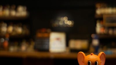 本日もBar John Doeは通常営業しております。下北沢にお越しの際は是非お立ち寄りください。#bar #バー #authenticbar #オーセンティックバー  #cocktailbar #夜ごはん #カクテル #ウイスキー #食事が出来るバー #下北沢バー #ジン #隠れ家バー #1人飲み #静かな時間 #デートバー #深夜営業 #下北沢ナイト #世田谷バー #喫煙可 #大人の時間 #whisky #下北沢デート #下北沢グルメ #カウンター席 #バーテンダー #バー飯#グラタン#テイクアウト#jerry本日の下北沢BarJohnDoe