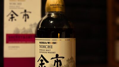「余市　SHERRY&SWEET」入りました！余市を構成する原酒の一つです。カスクストレングスで55度。シェリー樽好きは是非！本日もBar John Doeは通常営業しております。下北沢にお越しの際は是非お立ち寄りください。#下北沢バー　#オーセンティックバー  #喫煙可　#隠れ家#余市シェリー本日の下北沢BarJohnDoe